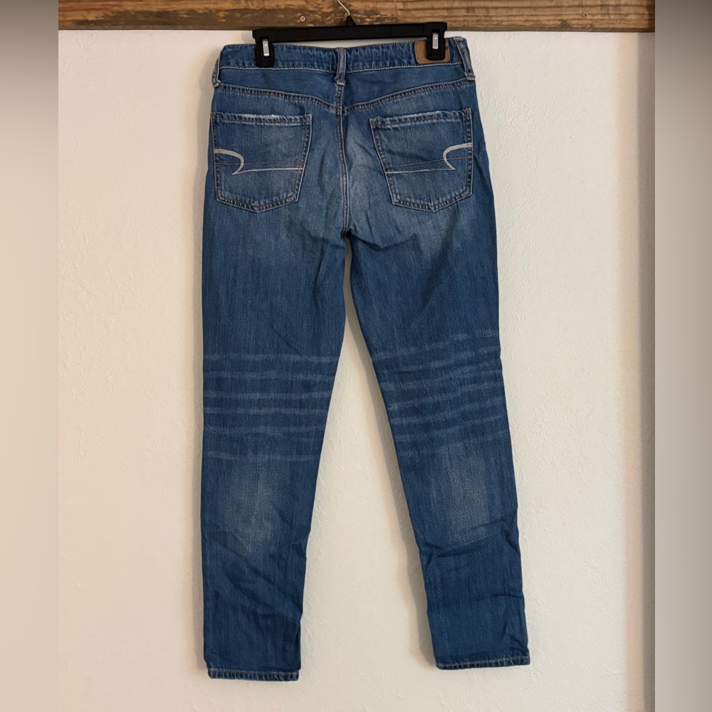 American Eagle Outfitters Tomgirl Size 2 Button-Fly Distressed Jeans - Picture 2 of 5